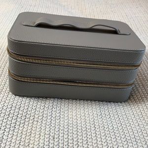 NWOT Complex Culture Makeup Case